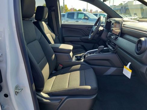 New 2026 Chevrolet Colorado W/T image 15