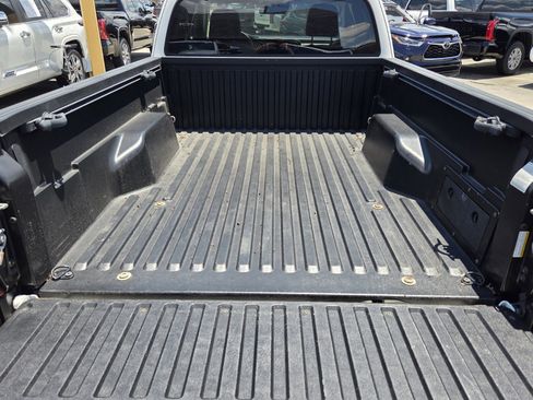 Used 2020 Toyota Tacoma SR RWD image 8