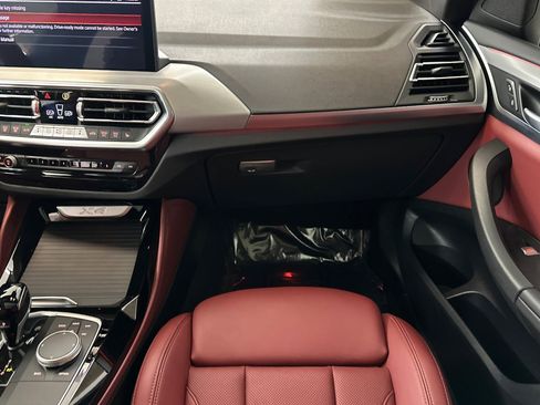 Certified 2024 BMW X4 xDrive30i w/ Premium Package image 29