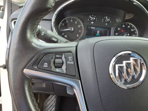 Used 2021 Buick Encore Preferred AWD/4WD image 10