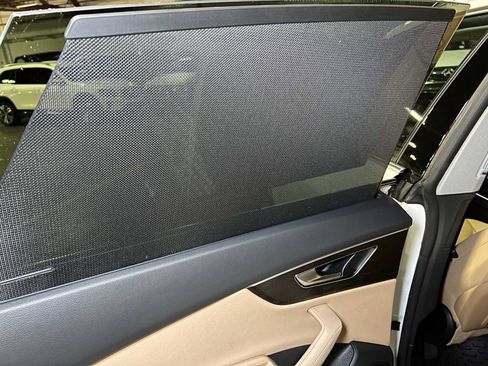 Used 2022 Audi Q8 Prestige image 19