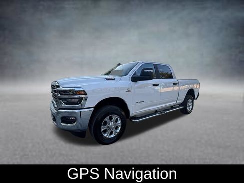 Used 2026 RAM 2500 Big Horn AWD/4WD image 3
