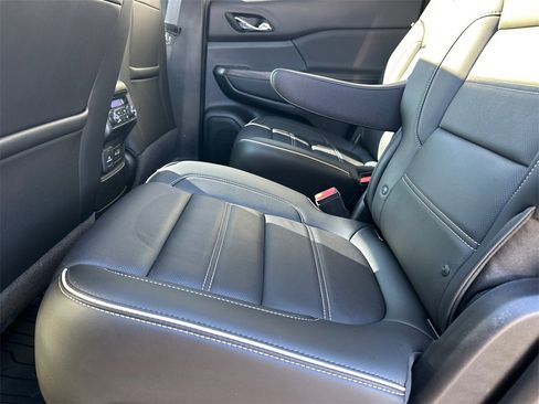 Used 2021 GMC Acadia Denali w/ LPO, Floor Liner Package image 21