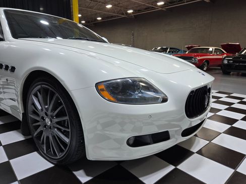 Used 2012 Maserati Quattroporte S RWD image 45