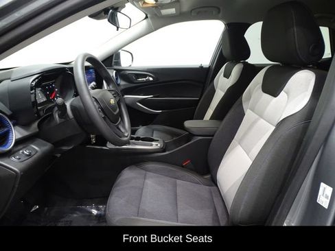 Used 2024 Chevrolet Trax LS FWD image 9