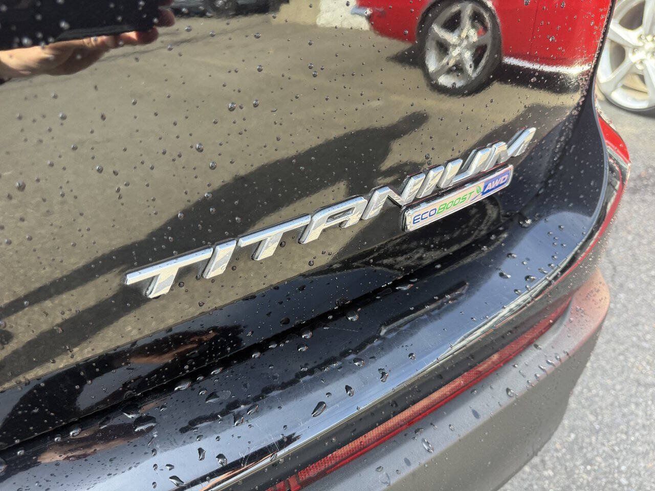 Used 2016 Ford Edge Titanium w/ Technology Package AWD/4WD image 5