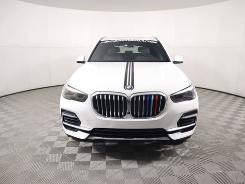 Used 2022 BMW X5 sDrive40i w/ Parking Assistance Package image 2