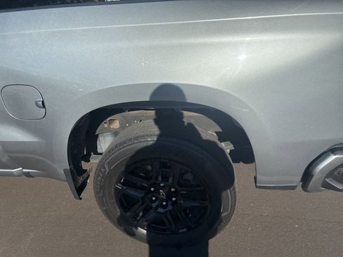 Used 2023 Chevrolet Silverado 1500 Custom image 8