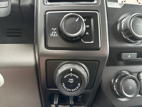 Used 2018 Ford F150 XLT w/ Equipment Group 302A Luxury AWD/4WD image 22