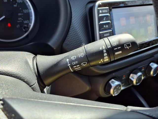 Used 2025 Nissan Kicks Play S FWD image 12