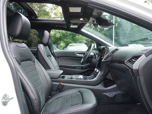 Used 2022 Ford Edge ST-Line image 32