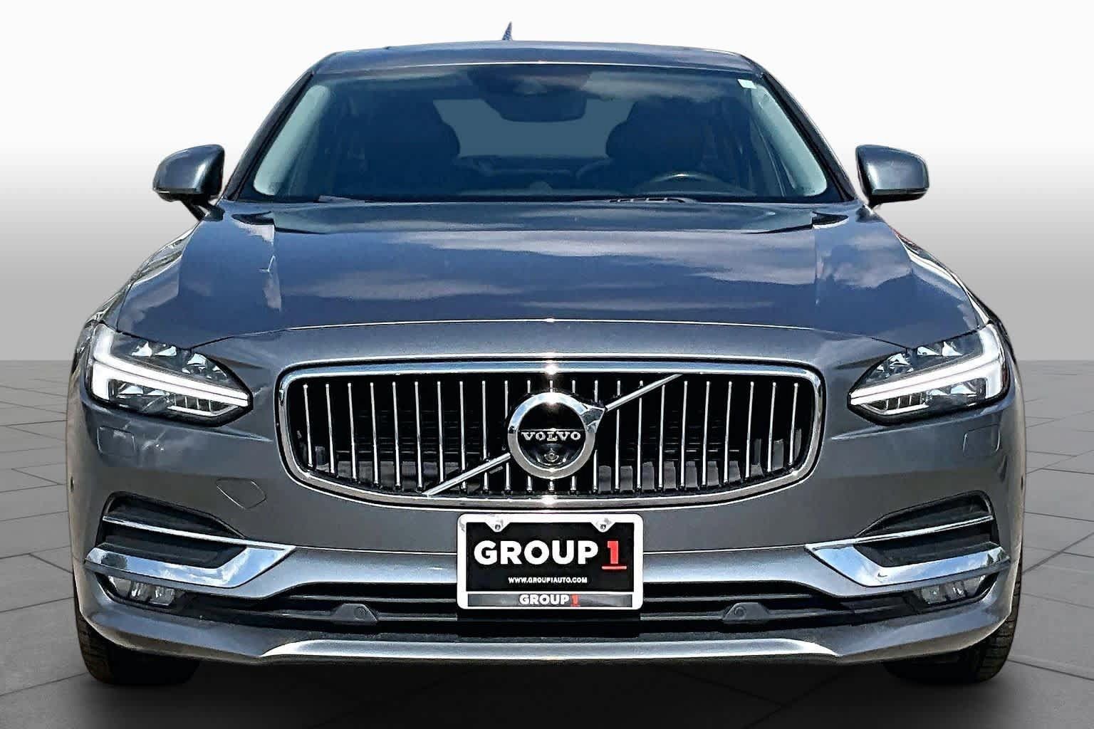 Used 2017 Volvo S90 T6 Inscription w/ Vision Package AWD/4WD image 4