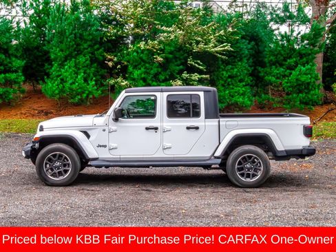 Used 2020 Jeep Gladiator Overland image 4