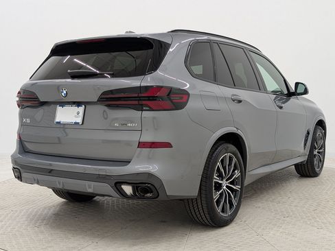 New 2026 BMW X5 sDrive40i w/ M Sport Package RWD image 9