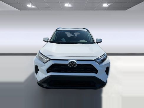 Used 2025 Toyota RAV4 XLE w/ Convenience Package image 6