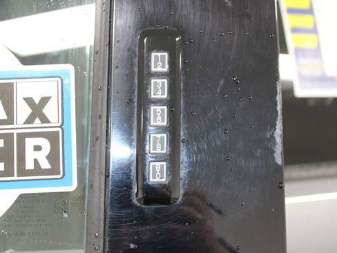 Used 2024 Ford F250 XLT image 23