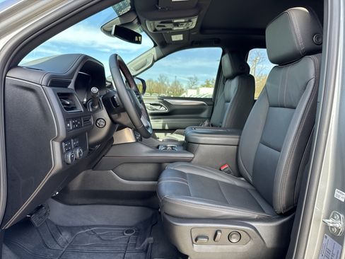 Used 2024 Chevrolet Tahoe RST w/ Luxury Package image 16