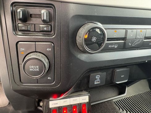 Used 2021 Ford F150 XLT w/ Trailer Tow Package image 29