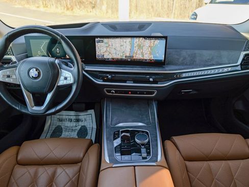 Used 2023 BMW X7 xDrive40i w/ Premium Package image 41