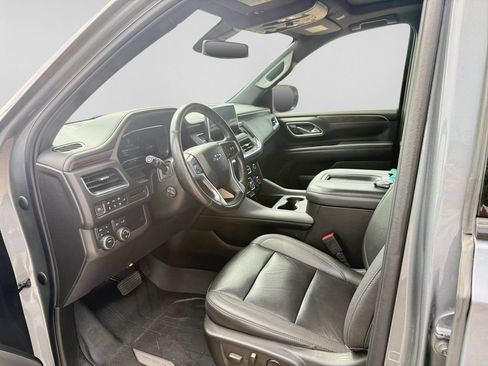 Used 2022 Chevrolet Tahoe Z71 w/ Luxury Package AWD/4WD image 20