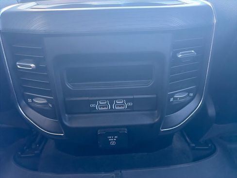 Used 2023 RAM 1500 Laramie AWD/4WD image 22