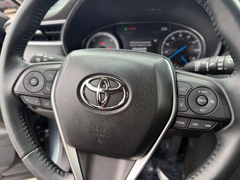 Used 2024 Toyota Venza LE AWD/4WD image 26