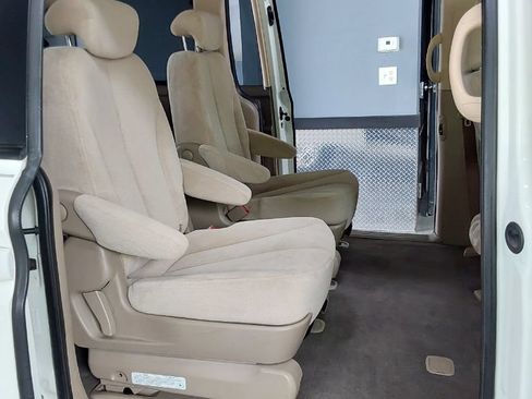 Used 2008 Kia Sedona LX FWD image 18