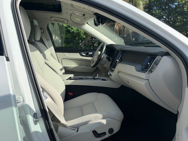 Used 2024 Volvo XC60 B5 Plus w/ Protection Package AWD/4WD image 18
