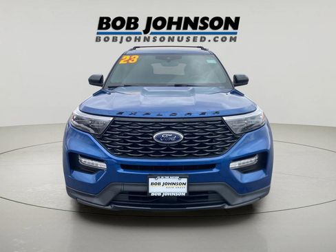 Used 2023 Ford Explorer ST-Line w/ Class IV Trailer Tow Package AWD/4WD image 15