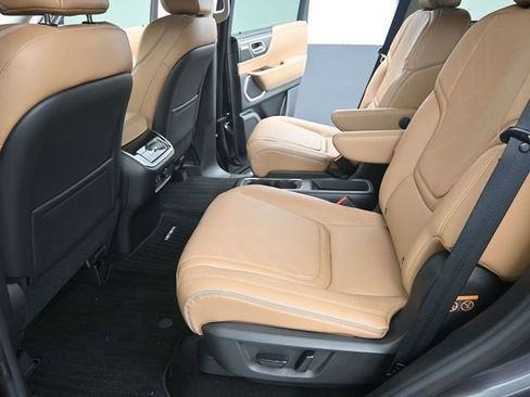 New 2026 INFINITI QX80 Luxe RWD image 23