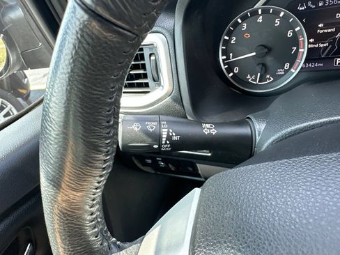 Used 2020 Nissan Titan SV w/ SV Convenience Package AWD/4WD image 48