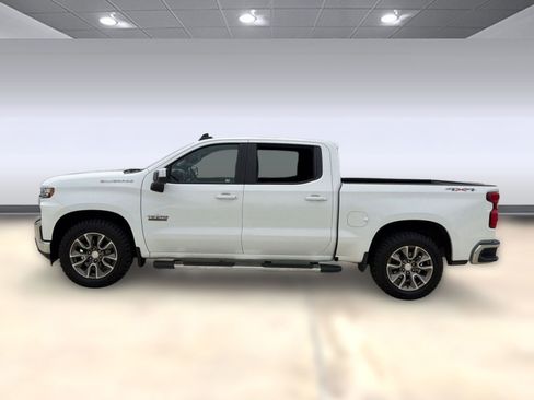 Used 2019 Chevrolet Silverado 1500 LT w/ Texas Edition AWD/4WD image 2