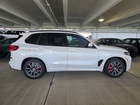 New 2026 BMW X5 xDrive50e w/ M Sport Package AWD/4WD image 3