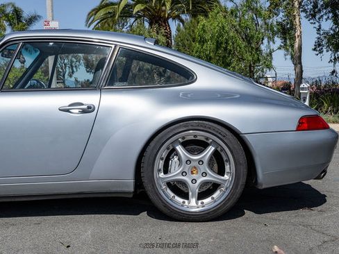 Used 1995 Porsche 911 Carrera 4 image 5