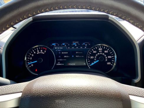 Used 2019 Ford F150 Lariat w/ Equipment Group 502A Luxury AWD/4WD image 26