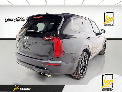 Used 2022 Kia Telluride EX w/ EX Premium Package image 5