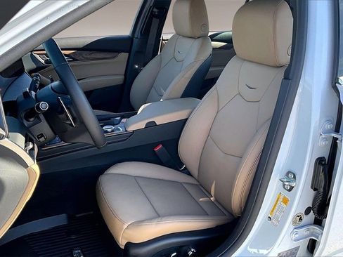 New 2026 Cadillac CT5 Premium Luxury image 9