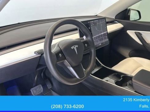 Used 2021 Tesla Model Y Long Range AWD/4WD image 28