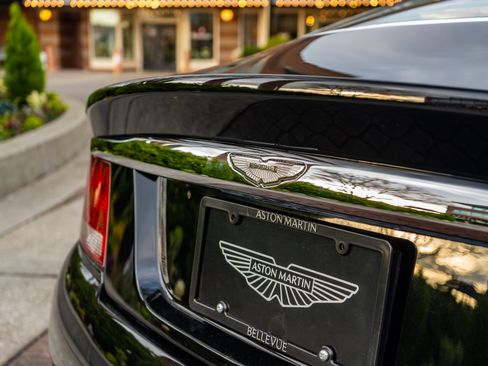 Used 2002 Aston Martin Vanquish image 8