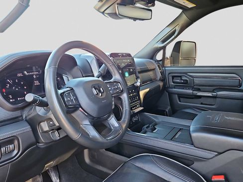 Used 2024 RAM 3500 Limited image 10