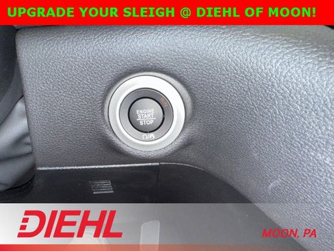 New 2026 Chrysler Pacifica Select image 32