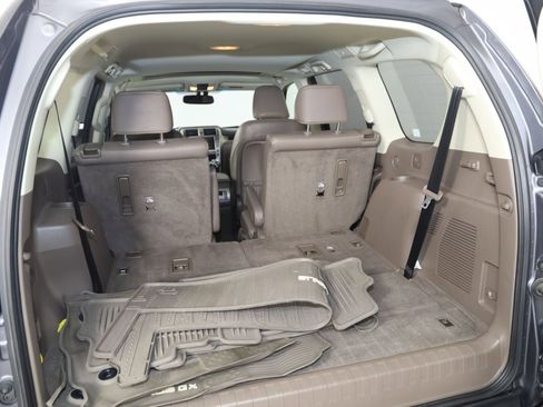 Used 2019 Lexus GX 460 Premium image 44