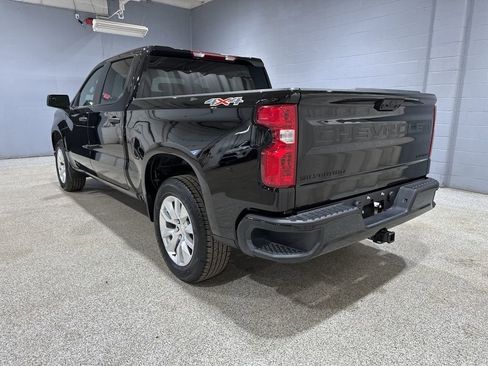 Used 2025 Chevrolet Silverado 1500 Custom w/ LPO, Dark Essentials Package AWD/4WD image 6