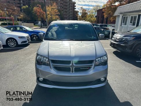 Used 2018 Dodge Grand Caravan GT image 4