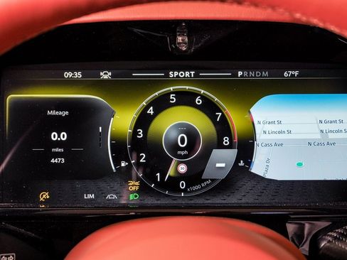 Used 2026 Aston Martin V8 Vantage Roadster image 29