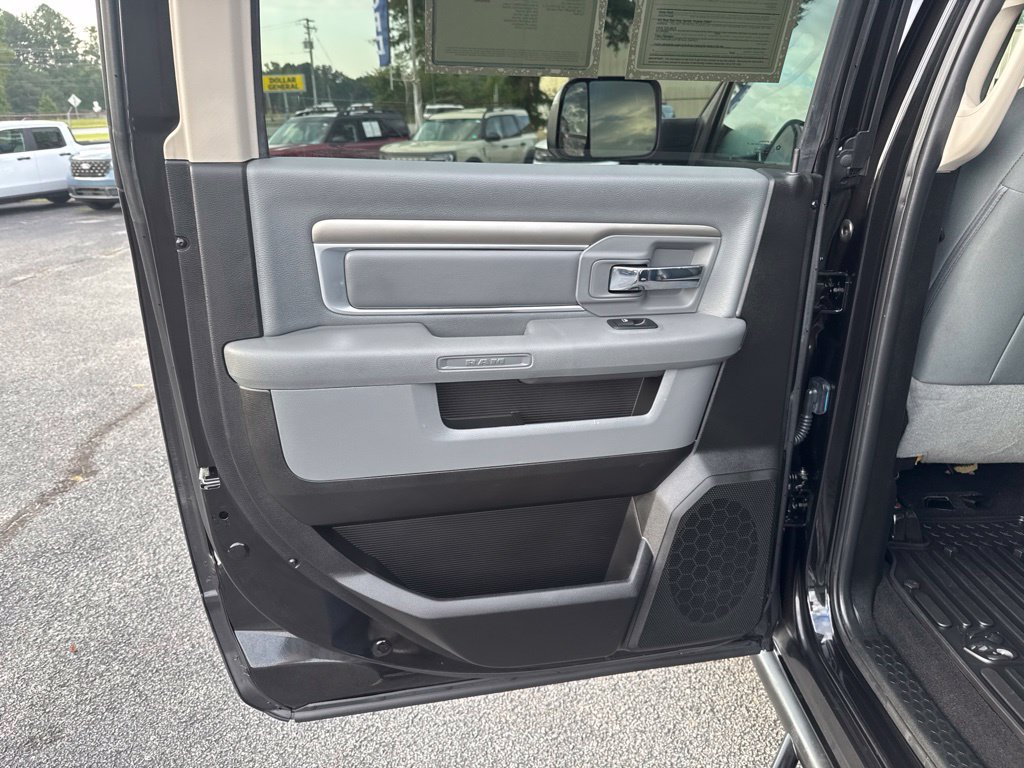 Used 2018 RAM 3500 Big Horn AWD/4WD image 27