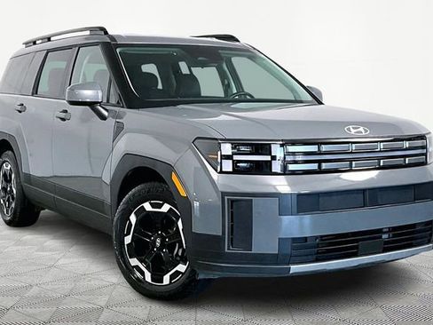 Used 2024 Hyundai Santa Fe SEL image 1