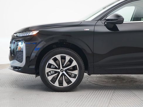 New 2026 Audi Q3 quattro 2.0T image 2