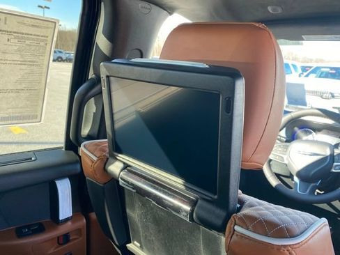 New 2026 Chrysler Pacifica Pinnacle AWD/4WD image 37