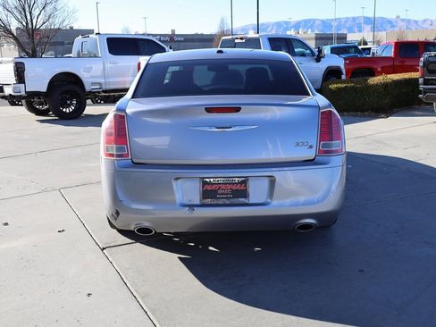 Used 2013 Chrysler 300 S image 5